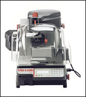 triax_key_cutting_machine